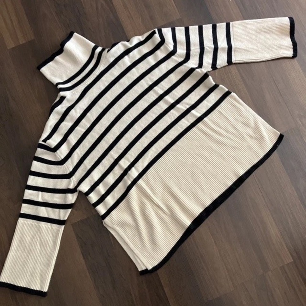 LILLUSORY Striped Boxy Tunic Top Turtleneck Oversized Sweater Crm/Black S M or L - Picture 8 of 10